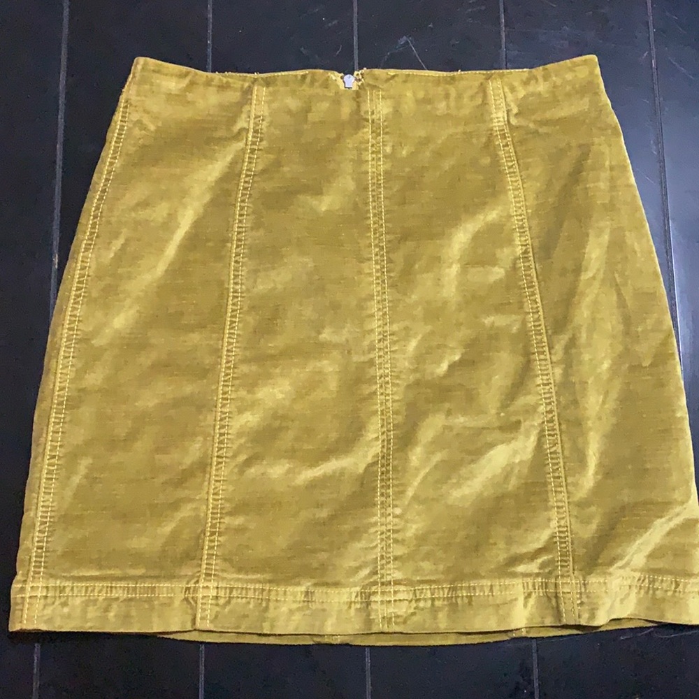 Free People Velvet Olive Skirt sz 8